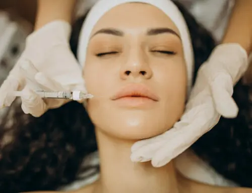 How does hyaluronic acid help acne?